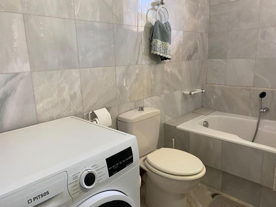 Eagles Nest Villa Athenian Riviera In Aghia Marina Near Lagonisi, Next To The Beach Close To Athens Airport Agia Marina  المظهر الخارجي الصورة