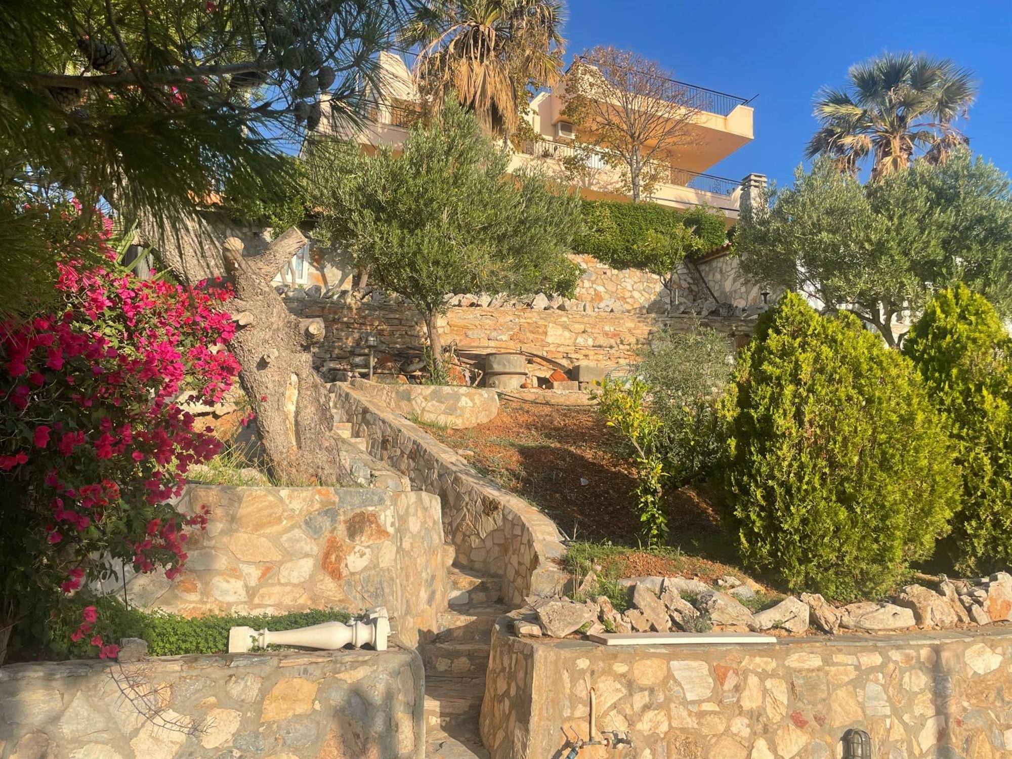 Eagles Nest Villa Athenian Riviera In Aghia Marina Near Lagonisi, Next To The Beach Close To Athens Airport Agia Marina  المظهر الخارجي الصورة