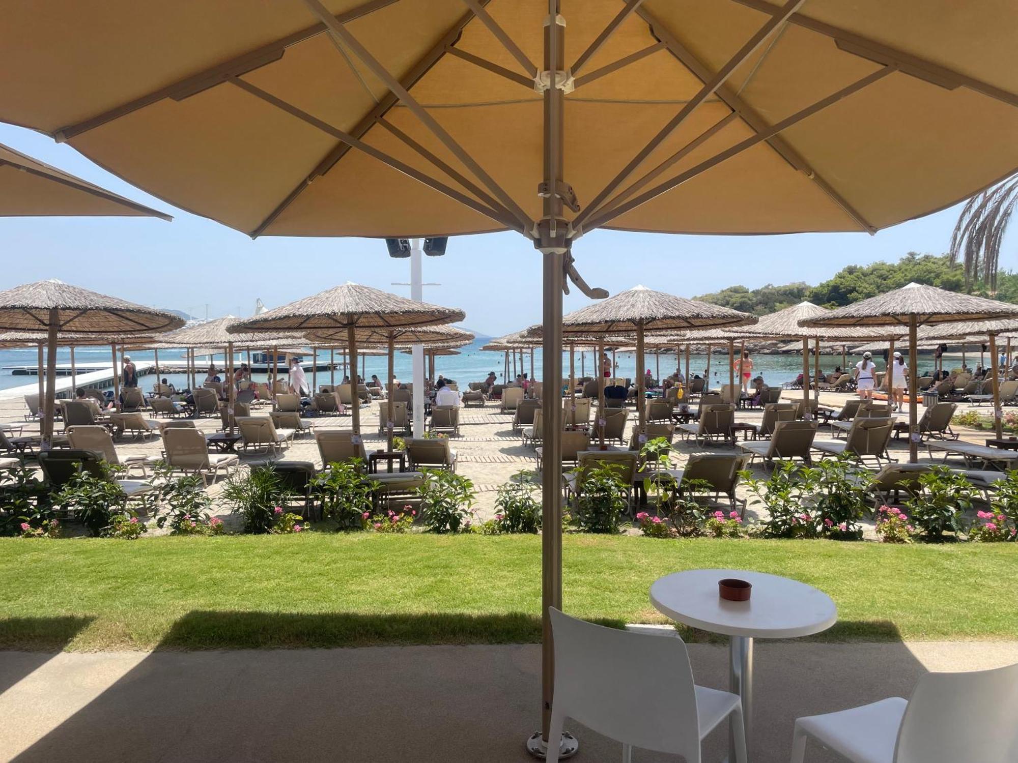Eagles Nest Villa Athenian Riviera In Aghia Marina Near Lagonisi, Next To The Beach Close To Athens Airport Agia Marina  المظهر الخارجي الصورة