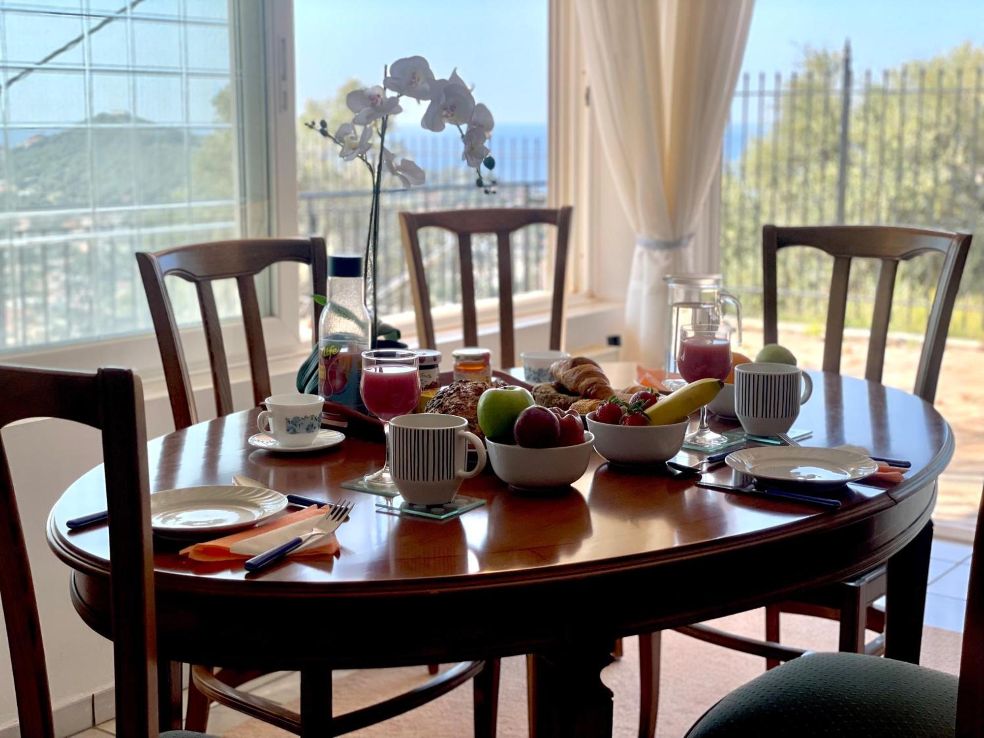 Eagles Nest Villa Athenian Riviera In Aghia Marina Near Lagonisi, Next To The Beach Close To Athens Airport Agia Marina  المظهر الخارجي الصورة